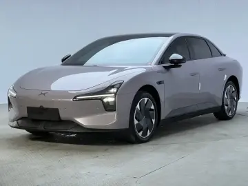 2025 Xpeng Mona M03 с пробегом 11 000 км