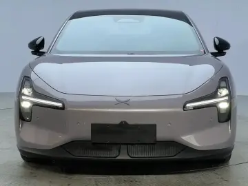 2025 Xpeng Mona M03 с пробегом 11 000 км
