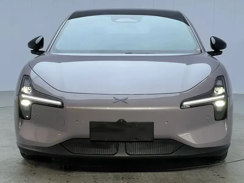 2025 Xpeng Mona M03 с пробегом 11 000 км