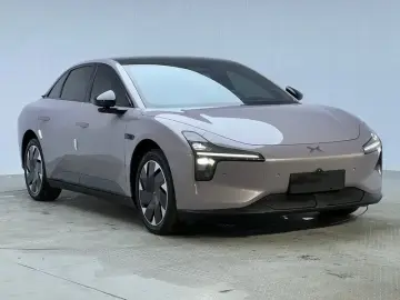 2025 Xpeng Mona M03 с пробегом 11 000 км