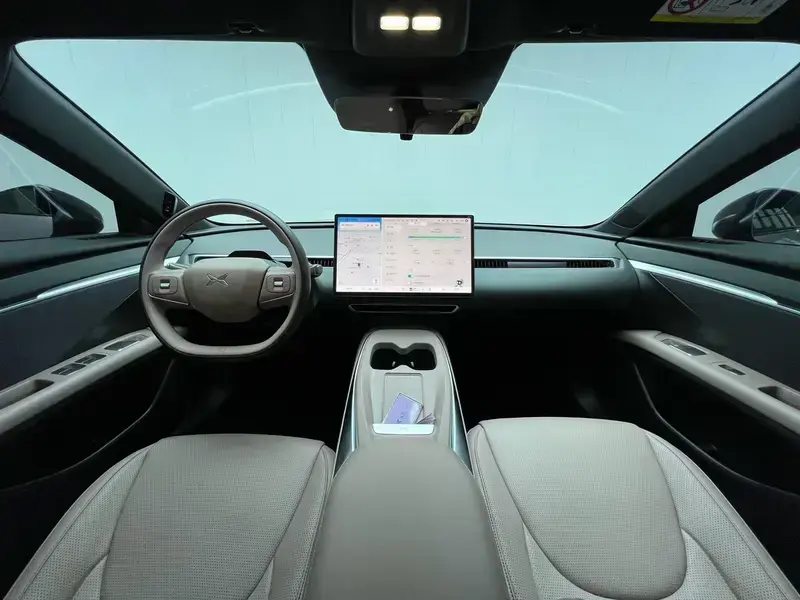 2025 Xpeng Mona M03 с пробегом 11 000 км