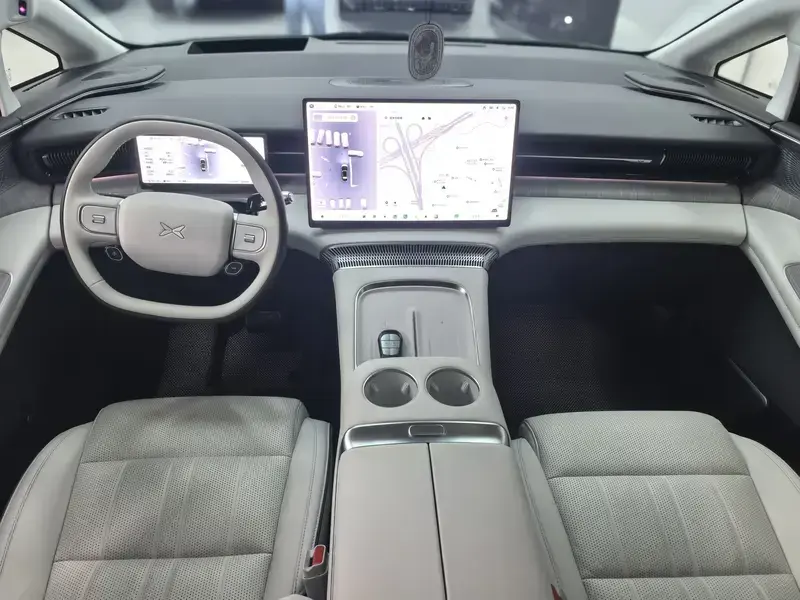 2026 Xpeng X9 с пробегом 23 000 км