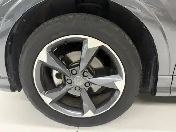 2021 Audi Q3 с пробегом 60 000 км