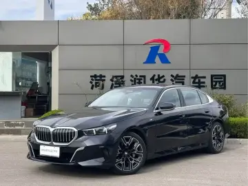 2025 BMW 5 серии с пробегом 21 100 км