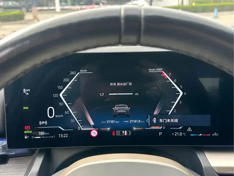 2025 BMW 5 серии с пробегом 21 100 км