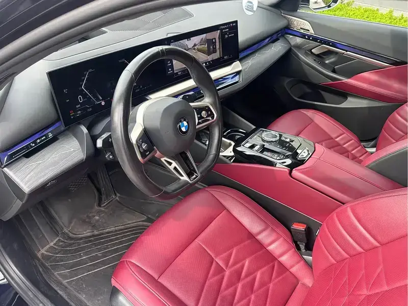 2025 BMW 5 серии с пробегом 21 100 км