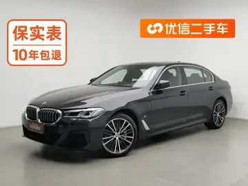 2023 BMW 5 серии с пробегом 43 500 км