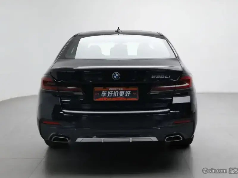 2023 BMW 5 серии с пробегом 43 500 км