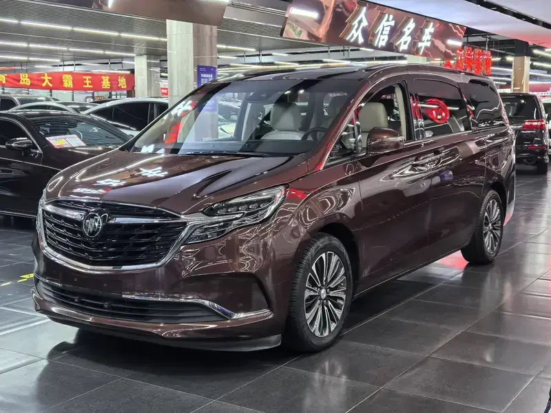 2022 Buick GL8 с пробегом 140 000 км