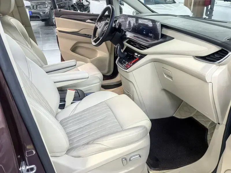 2022 Buick GL8 с пробегом 140 000 км