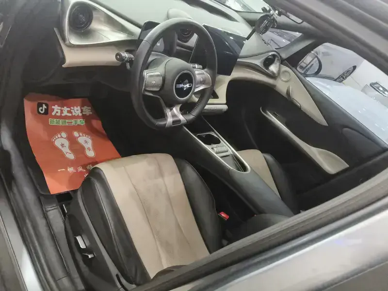 2023 BYD Dolphin с пробегом 53 000 км