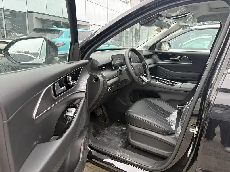 2025 Chery Fulwin T9 с пробегом 100 км