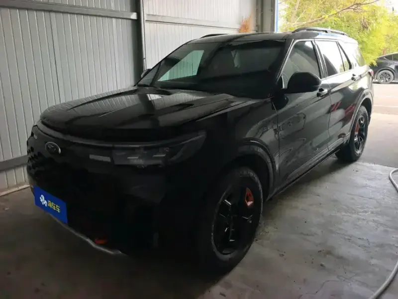 2023 Ford Explorer с пробегом 49 000 км