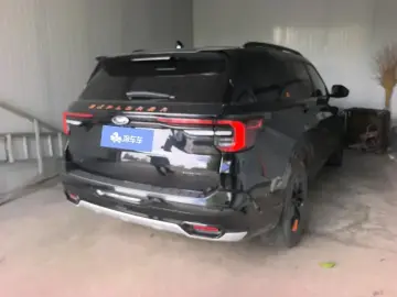 2023 Ford Explorer с пробегом 49 000 км