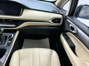 2021 GAC Trumpchi M6 с пробегом 67 000 км