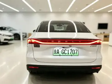 2025 Geely Galaxy L6 с пробегом 57 000 км