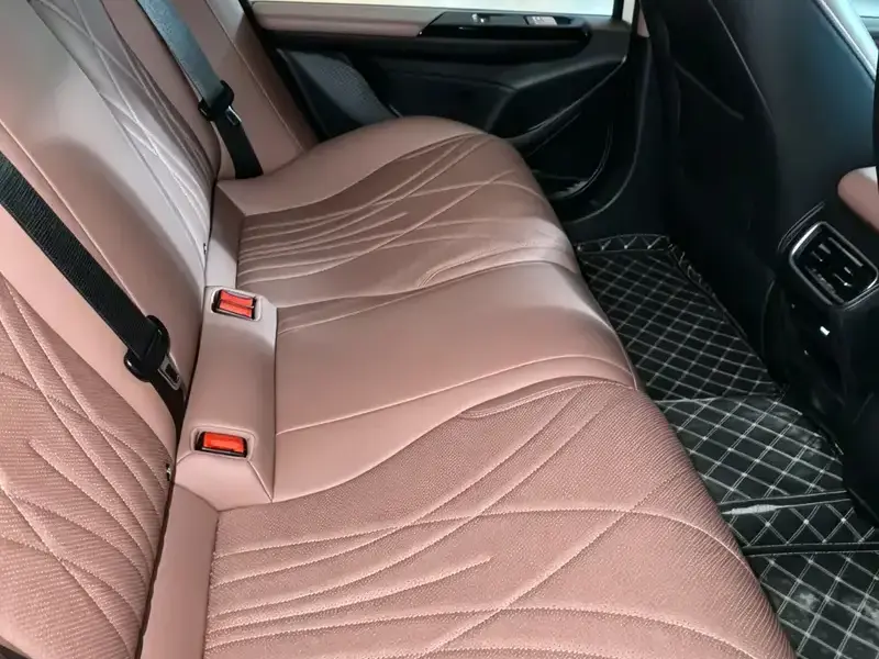 2025 Geely Galaxy L6 с пробегом 57 000 км