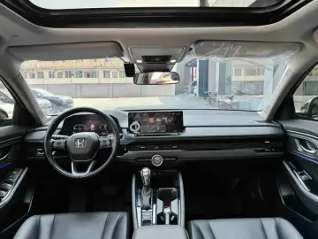 2023 Honda Accord с пробегом 27 000 км