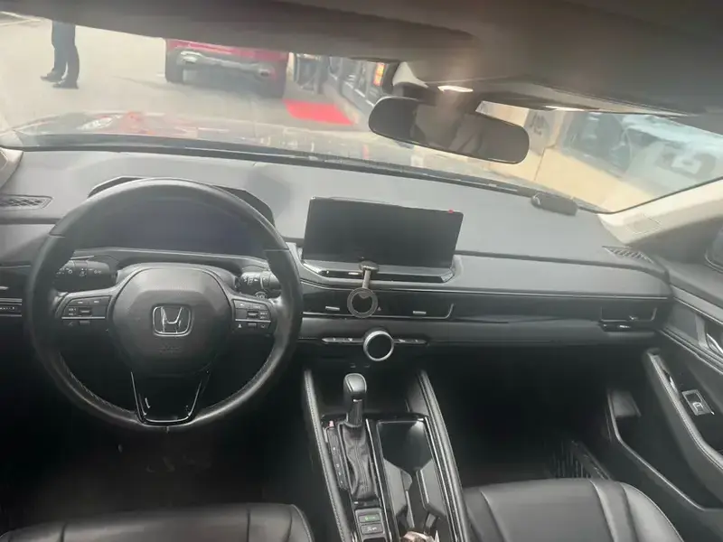 2025 Honda Inspire с пробегом 22 000 км