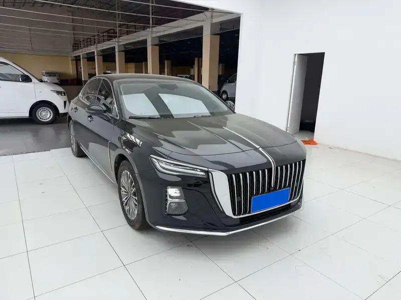 2024 Hongqi H5 с пробегом 50 000 км