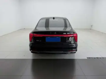 2024 Hongqi H5 с пробегом 50 000 км
