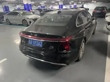 2024 Hongqi H5 с пробегом 50 000 км