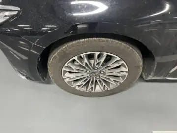 2024 Hongqi H5 с пробегом 50 000 км