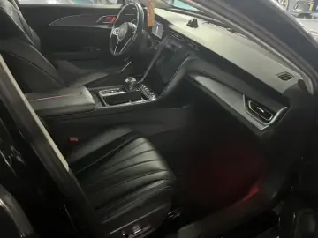 2024 Hongqi H5 с пробегом 50 000 км