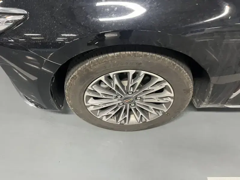 2024 Hongqi H5 с пробегом 50 000 км