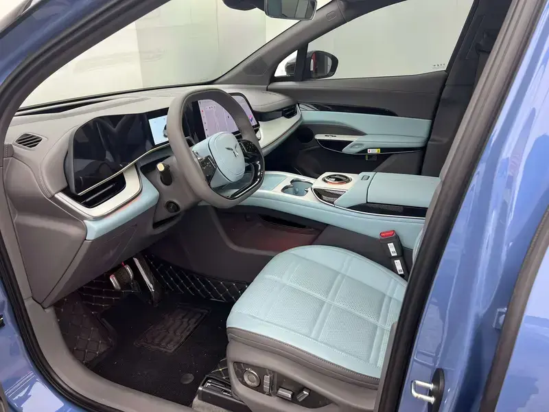 2025 Hongqi Tiangong 08 с пробегом 22 700 км