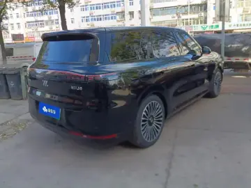2026 IM Motors (Zhiji) LS8 с пробегом 4 000 км