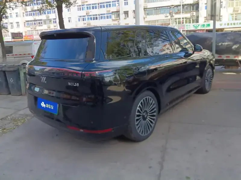 2026 IM Motors (Zhiji) LS8 с пробегом 4 000 км