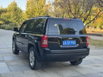 2012 Jeep Liberty (Patriot) с пробегом 120 000 км