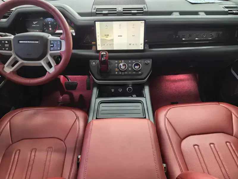 2024 Land Rover Defender с пробегом 18 000 км