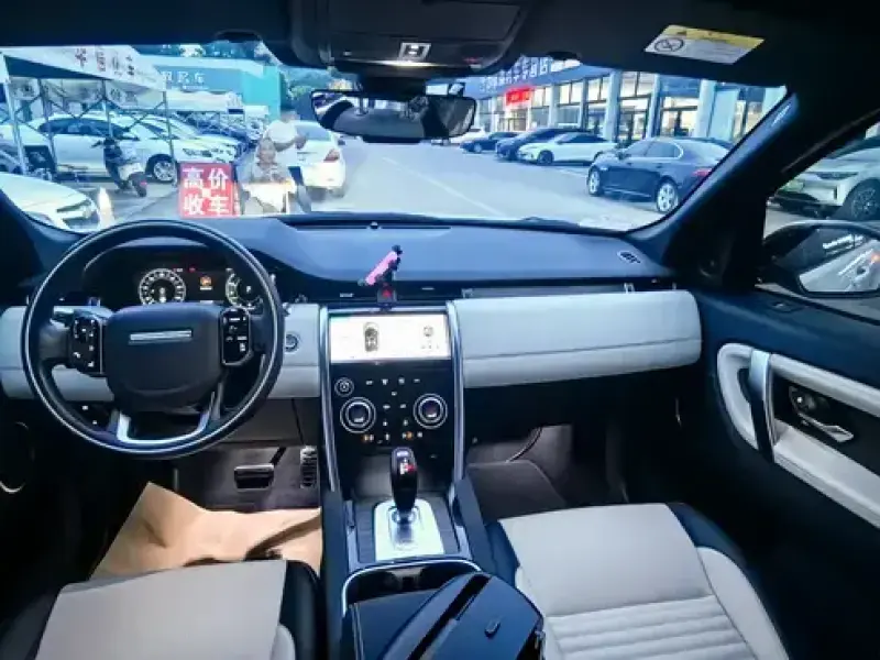 2022 Land Rover Discovery Sport с пробегом 110 000 км