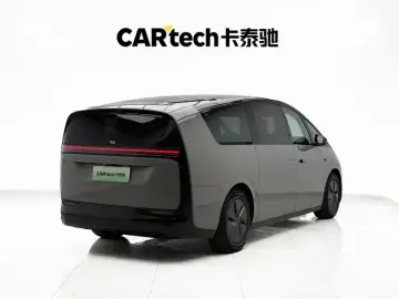 2024 Li Auto (Lixiang) Mega с пробегом 14 000 км