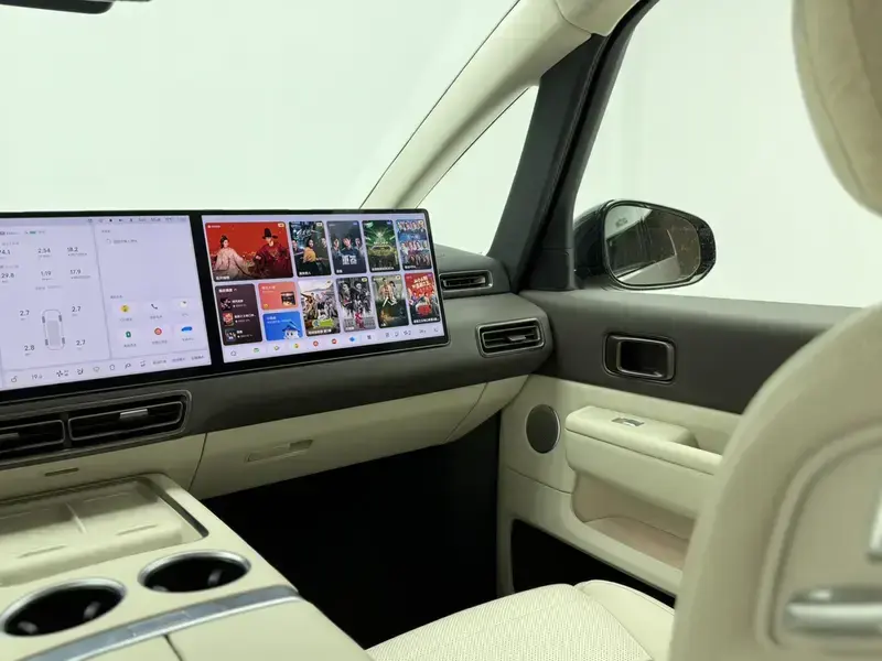 2024 Li Auto (Lixiang) Mega с пробегом 14 000 км