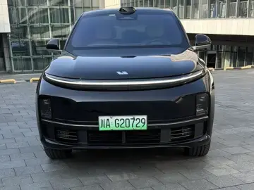2024 Li Auto (Lixiang) L7 с пробегом 29 400 км