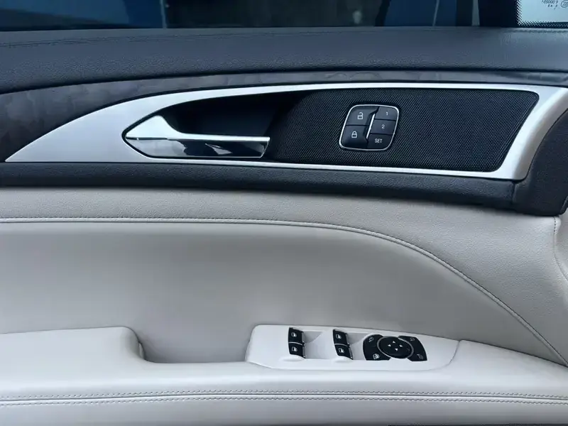 2017 Lincoln MKZ с пробегом 90 000 км