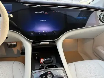 2023 Mercedes-Benz EQE AMG с пробегом 20 000 км