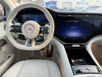2023 Mercedes-Benz EQE AMG с пробегом 20 000 км