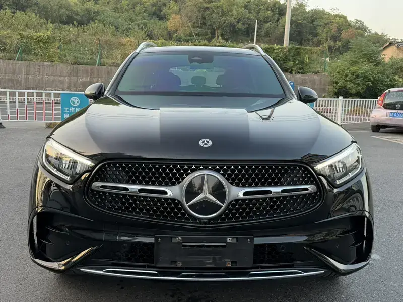 2024 Mercedes-Benz GLC с пробегом 61 000 км