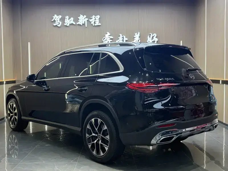 2026 Mercedes-Benz GLC с пробегом 7 400 км
