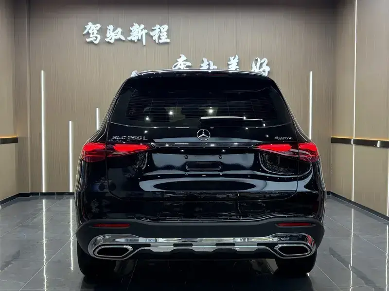 2026 Mercedes-Benz GLC с пробегом 7 400 км