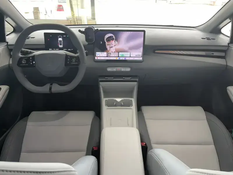 2026 MG 4 EV с пробегом 42 000 км