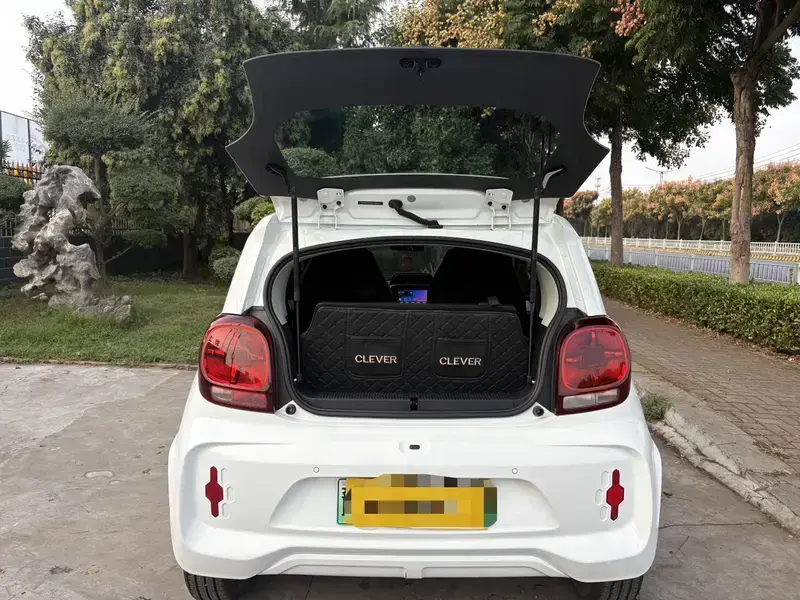 2022 Roewe Clever с пробегом 9 300 км
