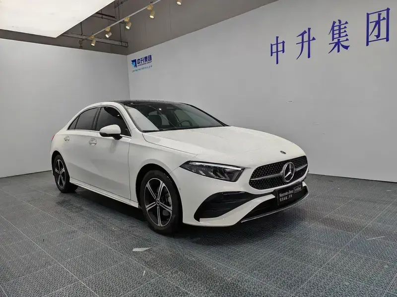 2024 Mercedes-Benz A-Класс с пробегом 23 800 км
