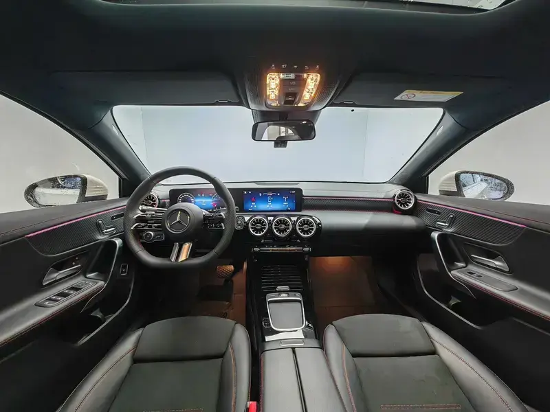2024 Mercedes-Benz A-Класс с пробегом 23 800 км