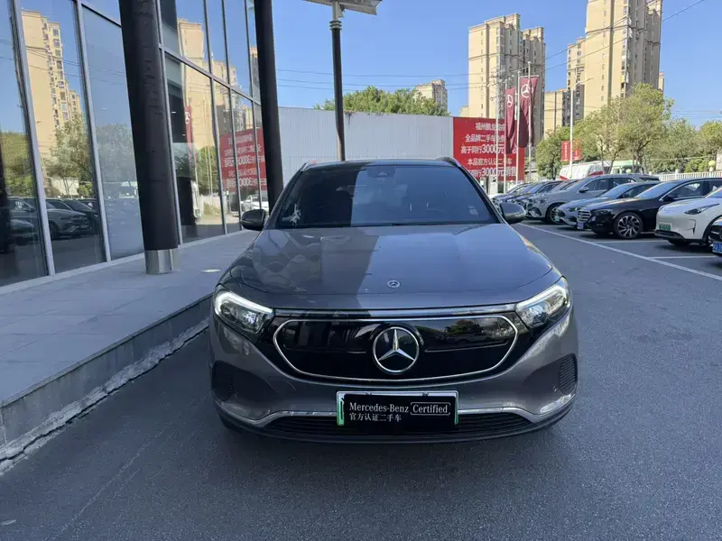 2023 Mercedes-Benz EQA с пробегом 42 000 км