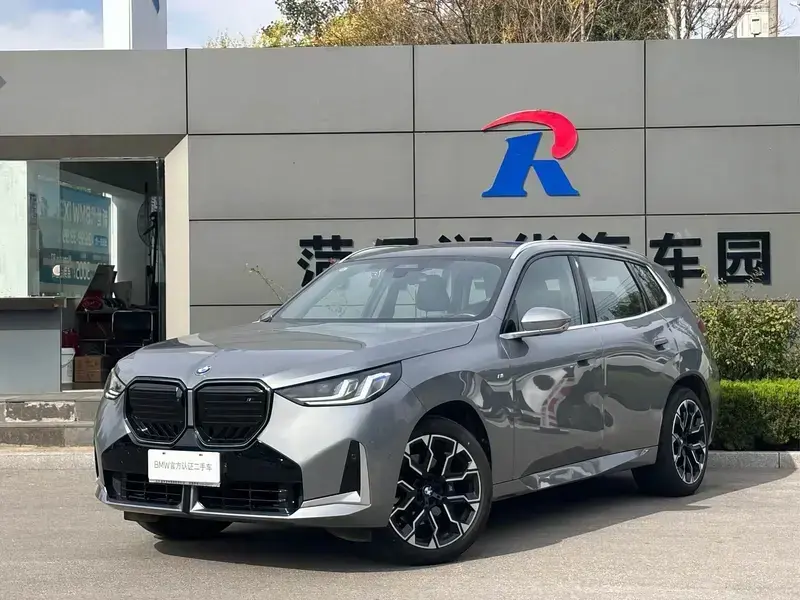 2025 BMW X3 M40i с пробегом 15 100 км